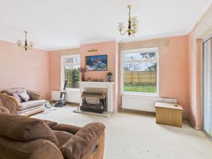 Living room - click for photo gallery